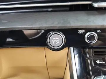 2022 Kia Carnival с пробегом 83 678 км