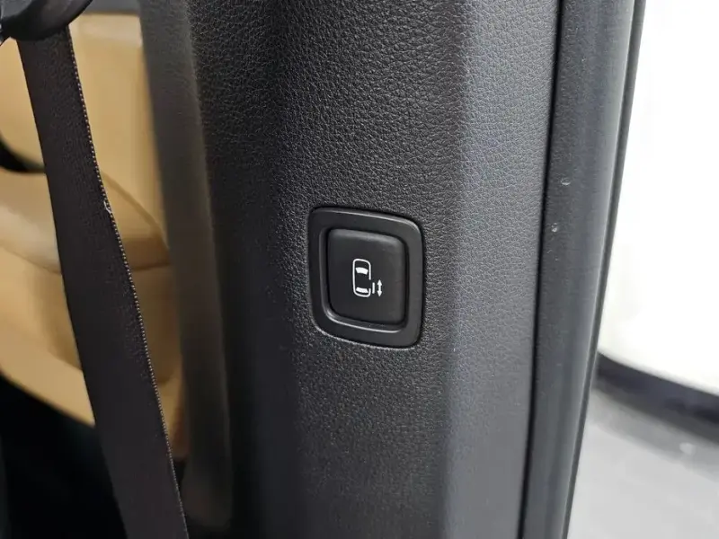 2022 Kia Carnival с пробегом 83 678 км
