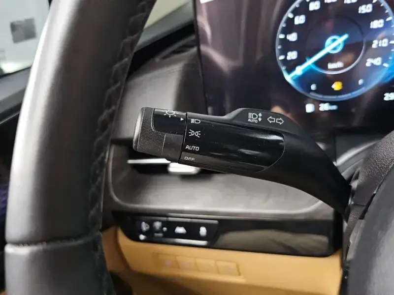 2022 Kia Carnival с пробегом 83 678 км