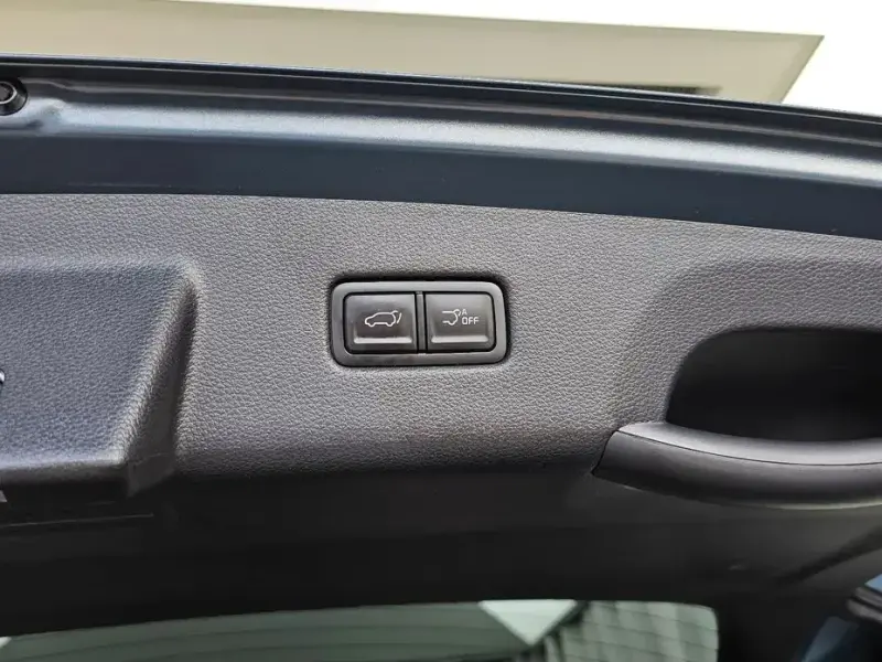 2022 Kia Carnival с пробегом 83 678 км