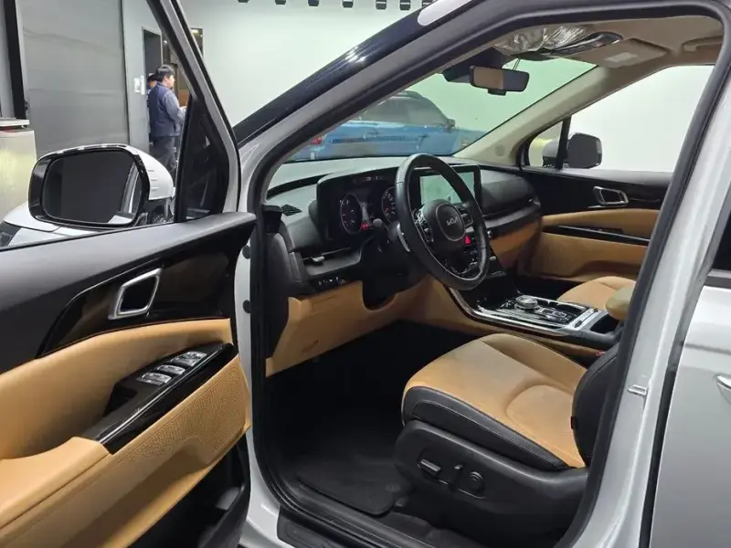 2022 Kia Carnival с пробегом 98 234 км