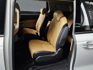 2022 Kia Carnival с пробегом 98 234 км