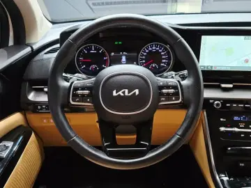 2022 Kia Carnival с пробегом 98 234 км