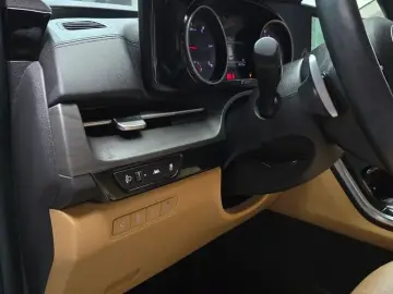 2022 Kia Carnival с пробегом 98 234 км
