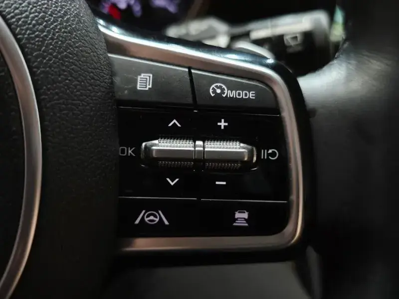 2022 Kia Carnival с пробегом 98 234 км