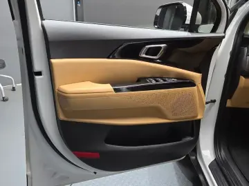 2022 Kia Carnival с пробегом 98 234 км