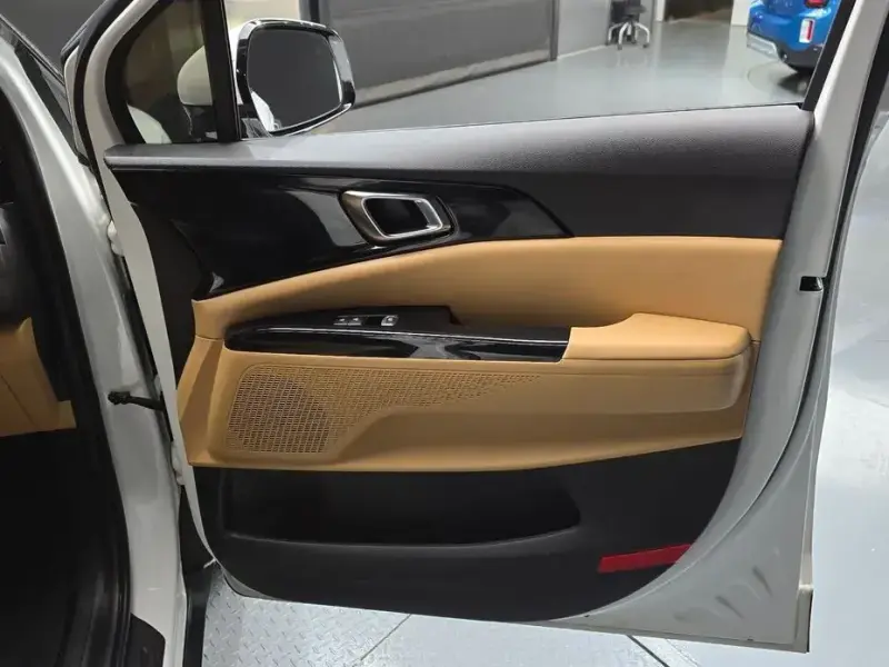 2022 Kia Carnival с пробегом 98 234 км