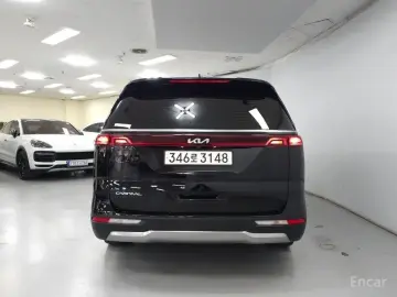 2022 Kia Carnival с пробегом 106 277 км