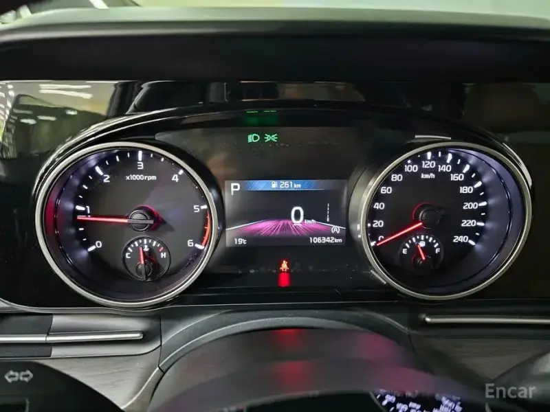 2022 Kia Carnival с пробегом 106 277 км