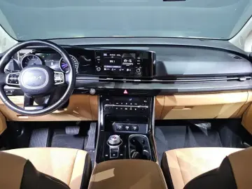 2022 Kia Carnival с пробегом 87 605 км