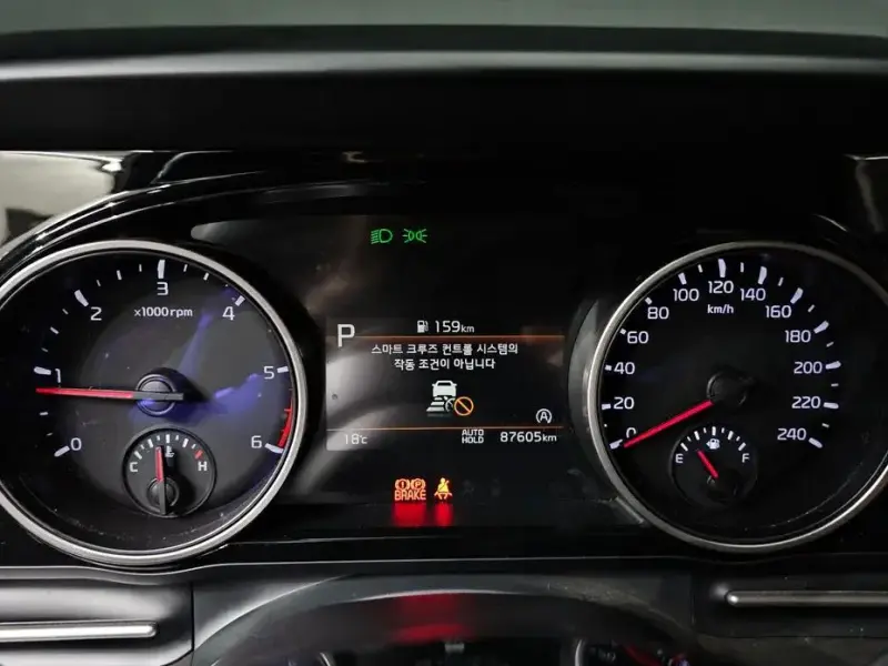 2022 Kia Carnival с пробегом 87 605 км