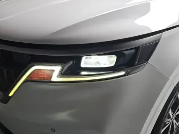 2022 Kia Carnival с пробегом 87 605 км