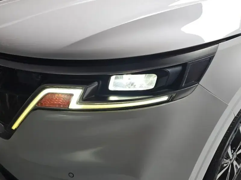 2022 Kia Carnival с пробегом 87 605 км
