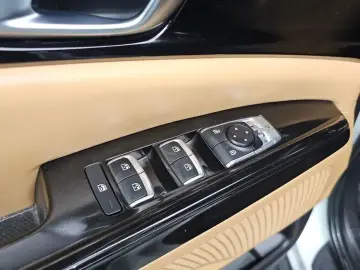 2022 Kia Carnival с пробегом 87 605 км