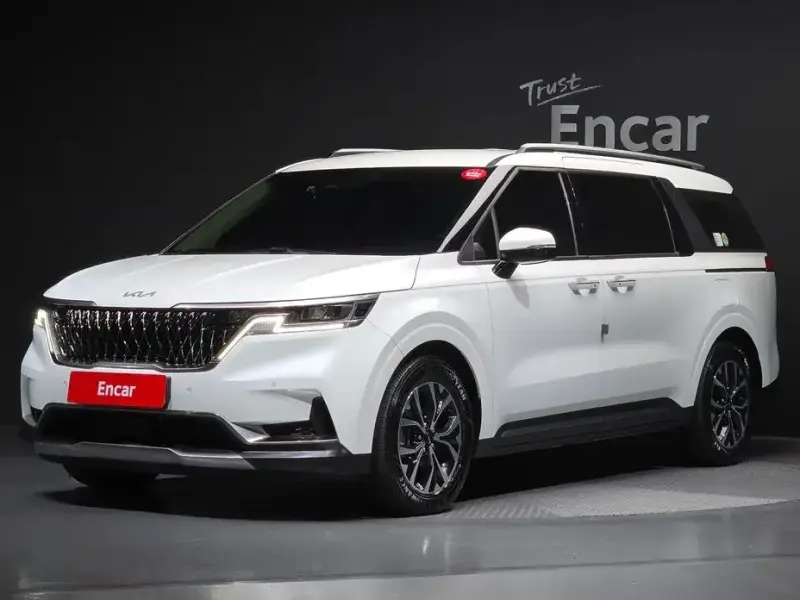 2022 Kia Carnival с пробегом 107 186 км