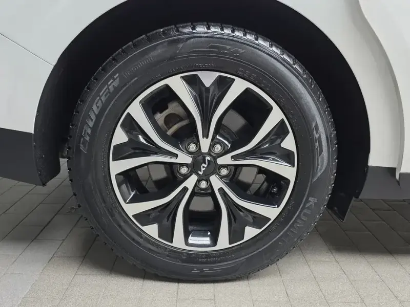 2022 Kia Carnival с пробегом 85 839 км