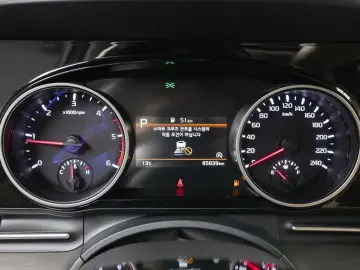 2022 Kia Carnival с пробегом 85 839 км