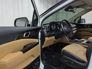2022 Kia Carnival с пробегом 85 839 км