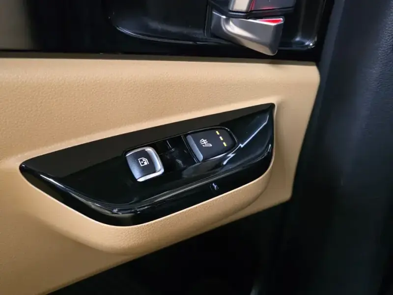 2022 Kia Carnival с пробегом 85 839 км