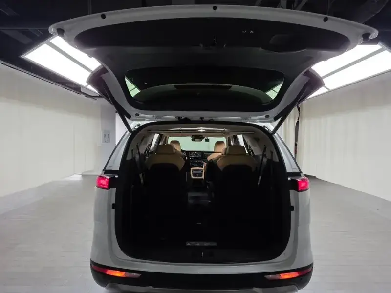 2022 Kia Carnival с пробегом 85 839 км