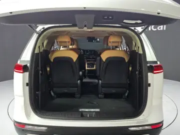 2022 Kia Carnival с пробегом 75 066 км