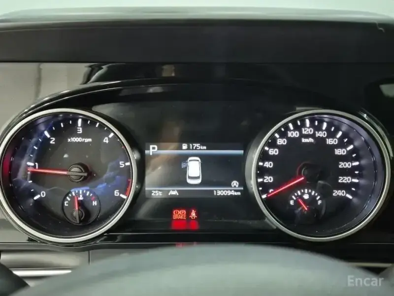 2022 Kia Carnival с пробегом 130 088 км