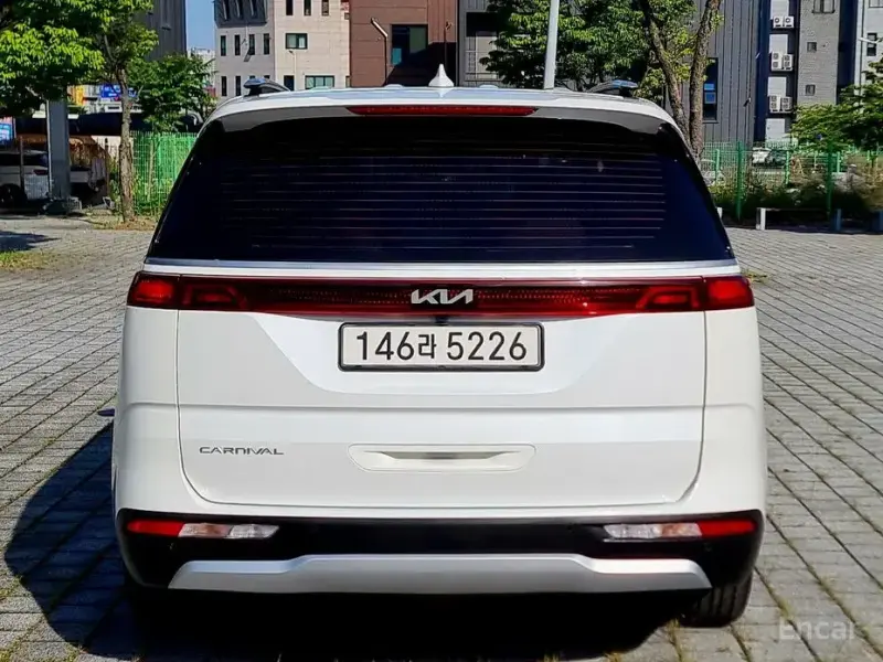 2021 Kia Carnival с пробегом 58 376 км