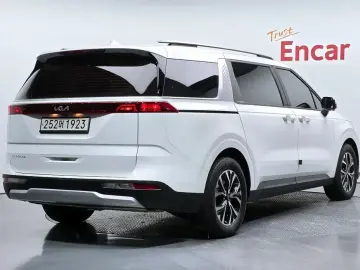 2022 Kia Carnival с пробегом 50 088 км
