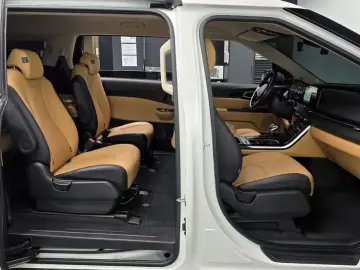 2022 Kia Carnival с пробегом 50 088 км