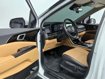 2022 Kia Carnival с пробегом 50 088 км