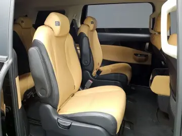 2022 Kia Carnival с пробегом 75 580 км