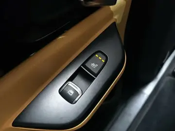 2022 Kia Carnival с пробегом 75 580 км