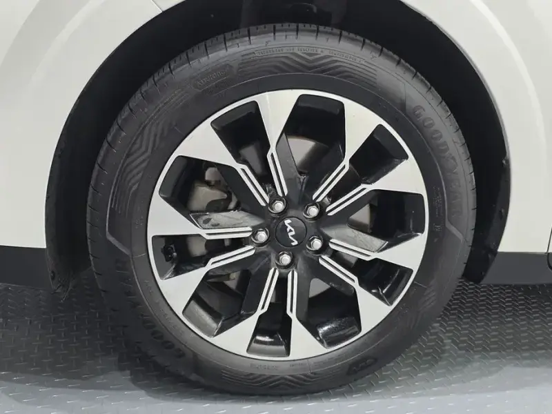 2022 Kia Carnival с пробегом 53 808 км