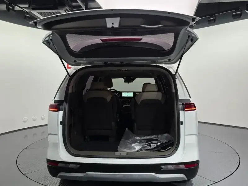 2022 Kia Carnival с пробегом 53 808 км