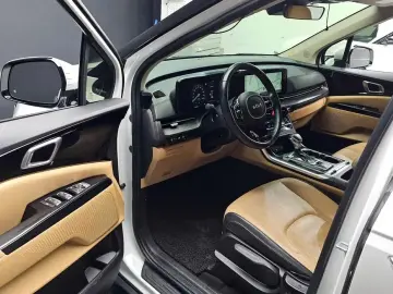 2022 Kia Carnival с пробегом 153 904 км