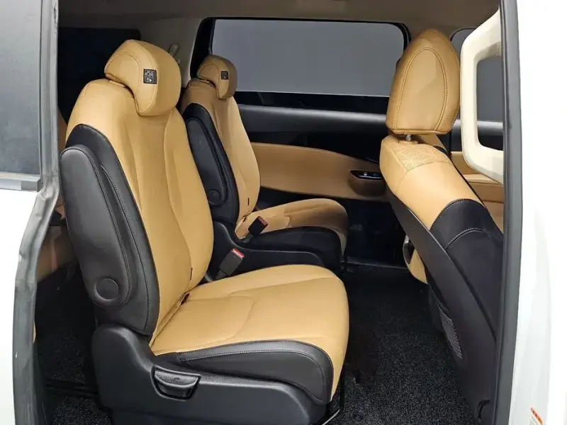 2022 Kia Carnival с пробегом 153 904 км