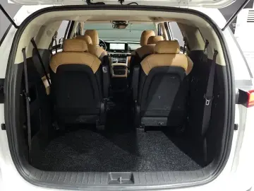 2022 Kia Carnival с пробегом 153 904 км