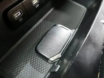 2022 Kia Carnival с пробегом 153 904 км