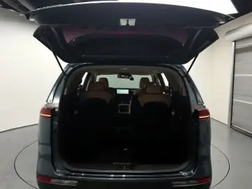 2022 Kia Carnival с пробегом 67 824 км