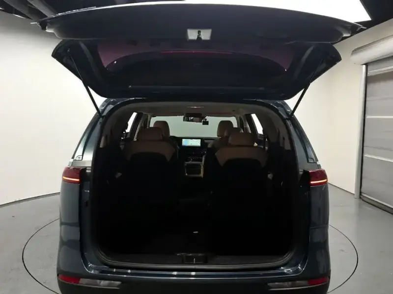 2022 Kia Carnival с пробегом 67 824 км