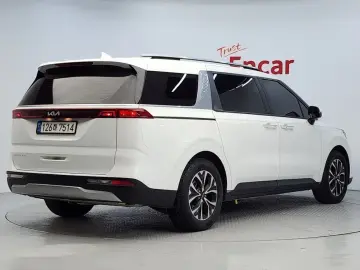 2022 Kia Carnival с пробегом 101 494 км