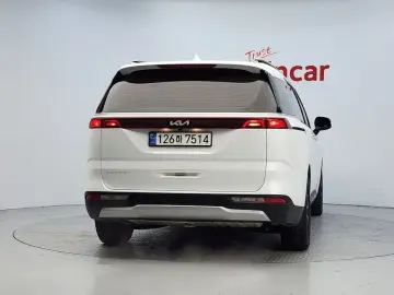 2022 Kia Carnival с пробегом 101 494 км