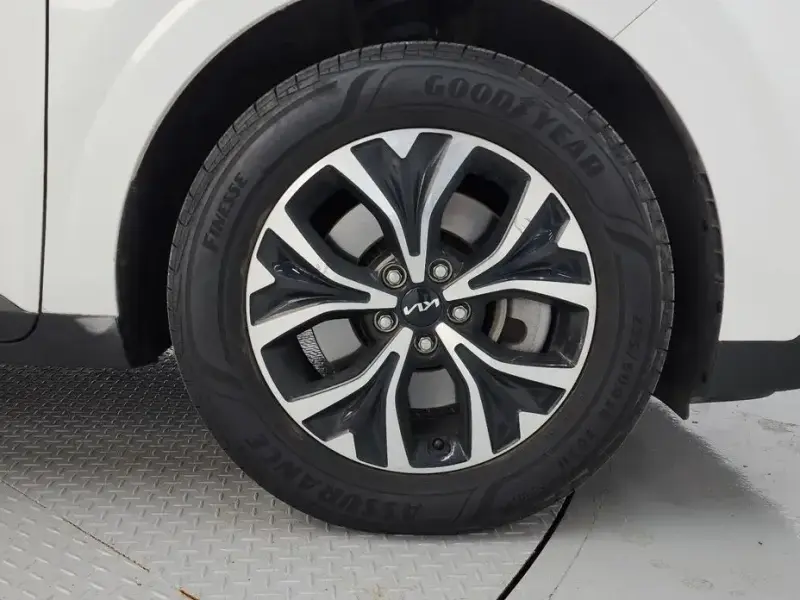 2022 Kia Carnival с пробегом 101 494 км