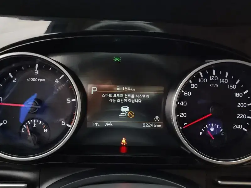 2022 Kia Carnival с пробегом 82 246 км