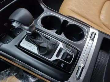 2022 Kia Carnival с пробегом 82 246 км