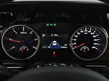 2023 Kia Carnival с пробегом 57 886 км