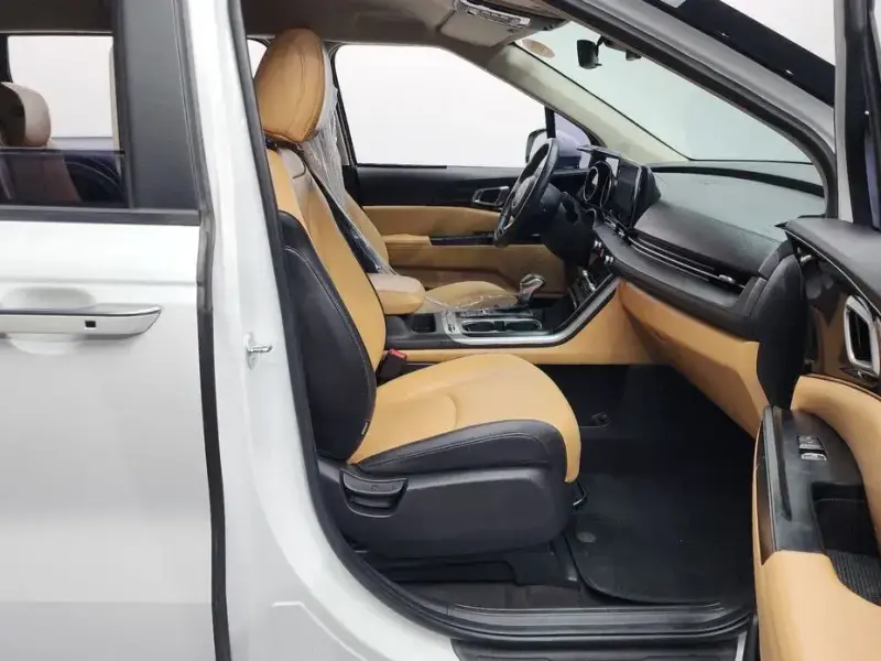 2022 Kia Carnival с пробегом 82 246 км