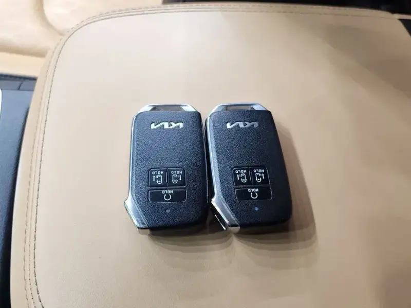 2022 Kia Carnival с пробегом 82 246 км