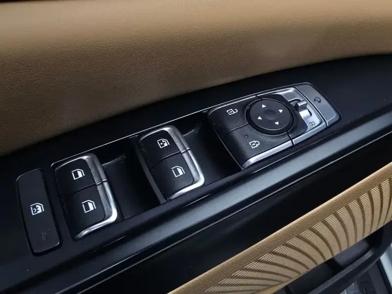 2023 Kia Carnival с пробегом 49 596 км