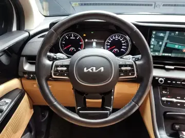 2021 Kia Carnival с пробегом 110 372 км